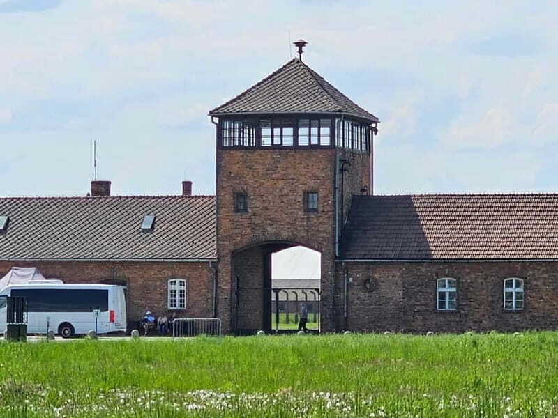 From Krakow: Auschwitz-Birkenau & Wieliczka Salt Mine Tour - Why this Krakow day trip works: Auschwitz then Wieliczka