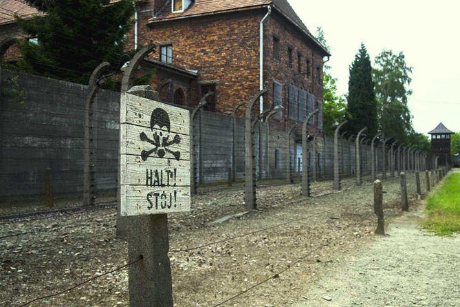 Full-Day Tour of Auschwitz and Wieliczka Salt Mine from Krakow - A Day That Starts Early for a Good Reason